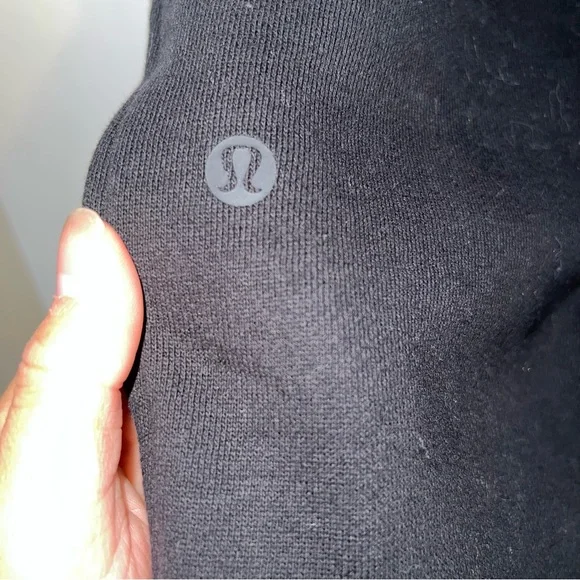 Lululemon Black Scuba Jogger Sweatpants Size 0 With Dance Team Logo Like New - Picture 10 of 11